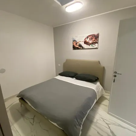 Chic House Apartman