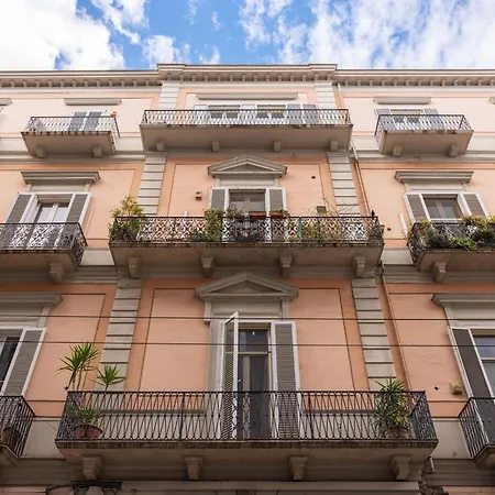 Chic House