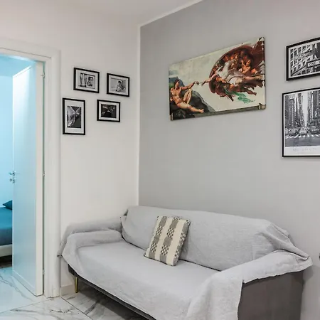Apartman Chic House *