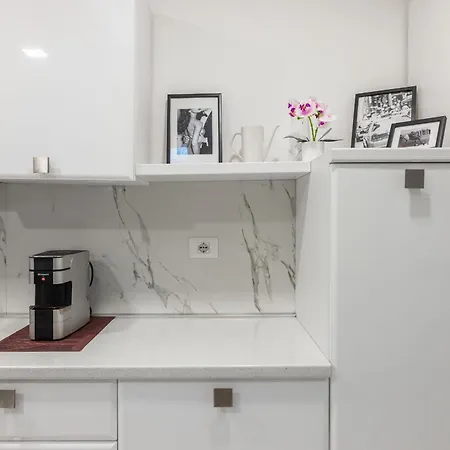 Chic House Apartman
