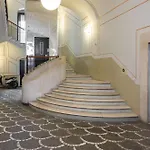 Chic House شقة *
