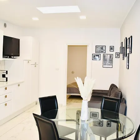 Chic House * Bari